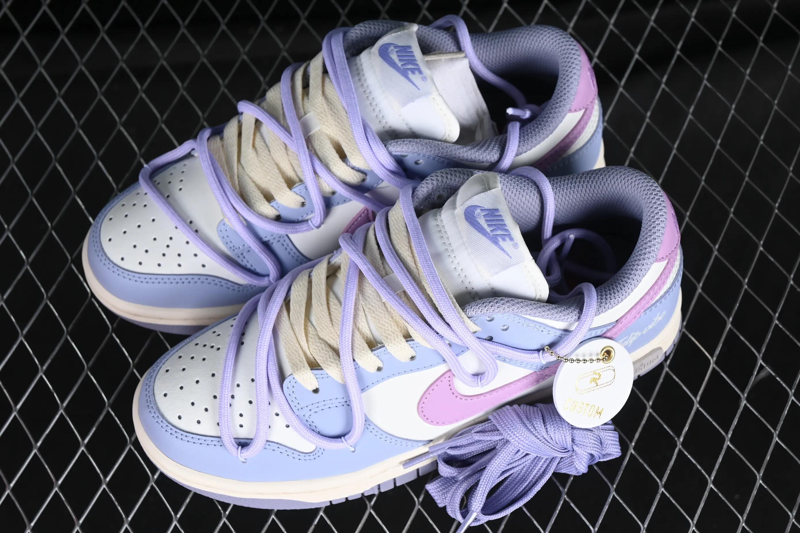 All Categories Nk SB Dunk Series Nk SB Dunk Low Low-top sneakers Nk Dunk Low "RISK" Fantasy French Tulip Love Buckle SB strap low-top casual sneakers DD1503-500